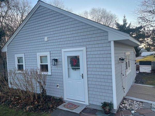 169 Seaview Ave, Yarmouth, MA 02664