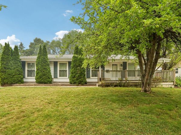 1517 Meadow COURT, Port Washington, WI 53074