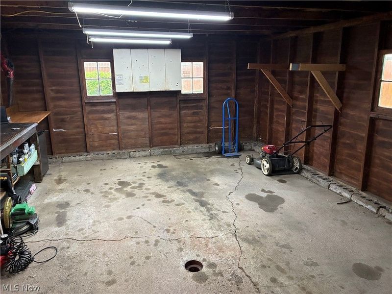 336 Taylor Street , Amherst, OH 44001 Photo 10
