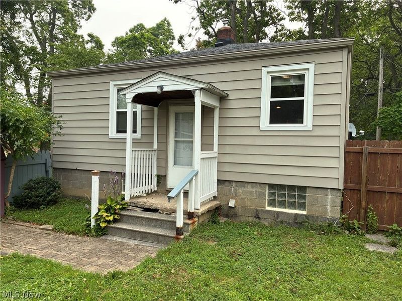 336 Taylor Street , Amherst, OH 44001 Photo 2