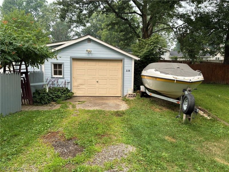 336 Taylor Street , Amherst, OH 44001 Photo 9