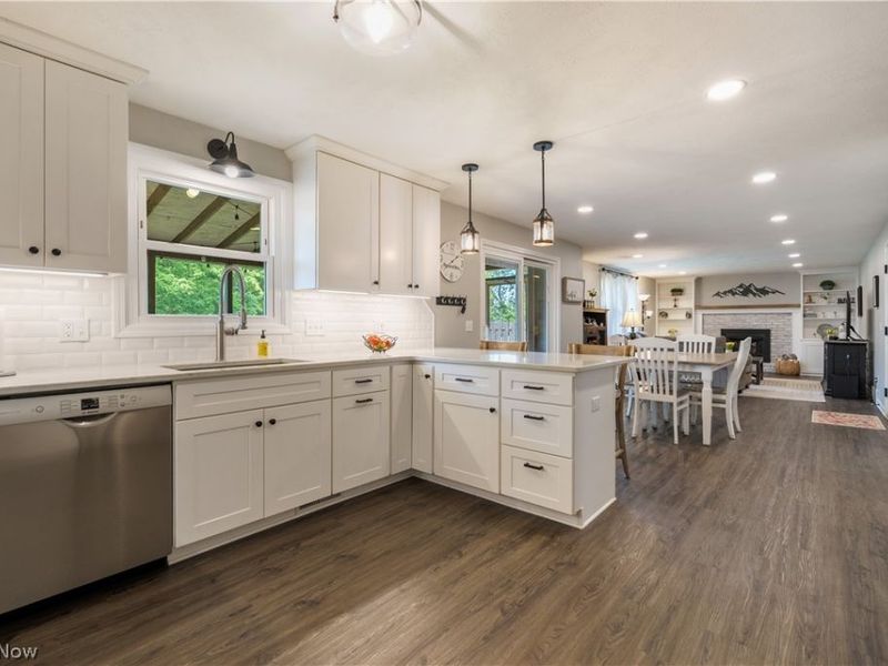 7593 Panther Avenue NE, Canton, OH 44721 Photo 8