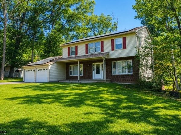 24 WOODLAND TERRACE, High Bridge, NJ 08829