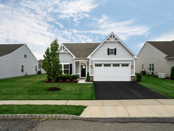 18 Mountain View Ln, Mansfield, NJ 07865