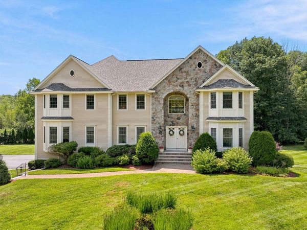 7 Jordyn Lane, Andover, MA 01810