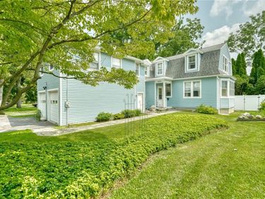 4572 Saint Paul Boulevard, Rochester, NY 14617