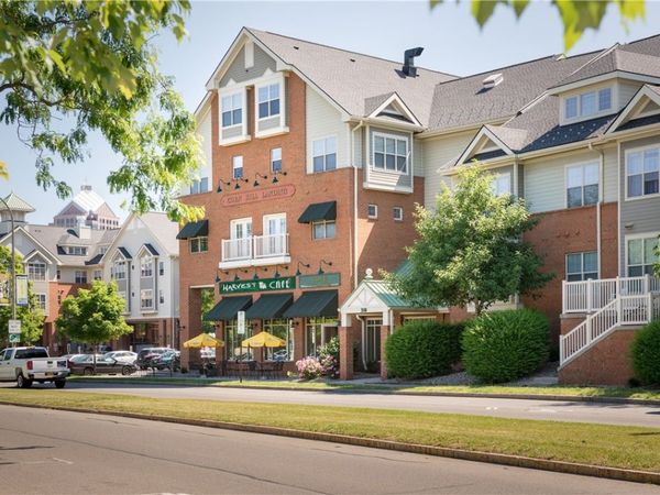 270 Exchange Boulevard , Unit 238, Rochester, NY 14608