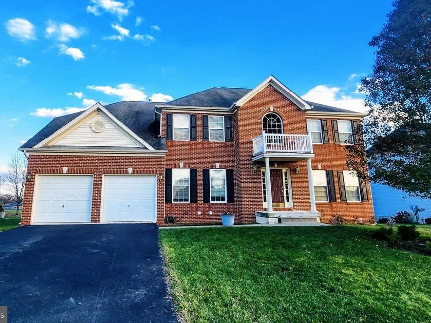 21 Backing Circle, Martinsburg, WV 25403 Main Photo