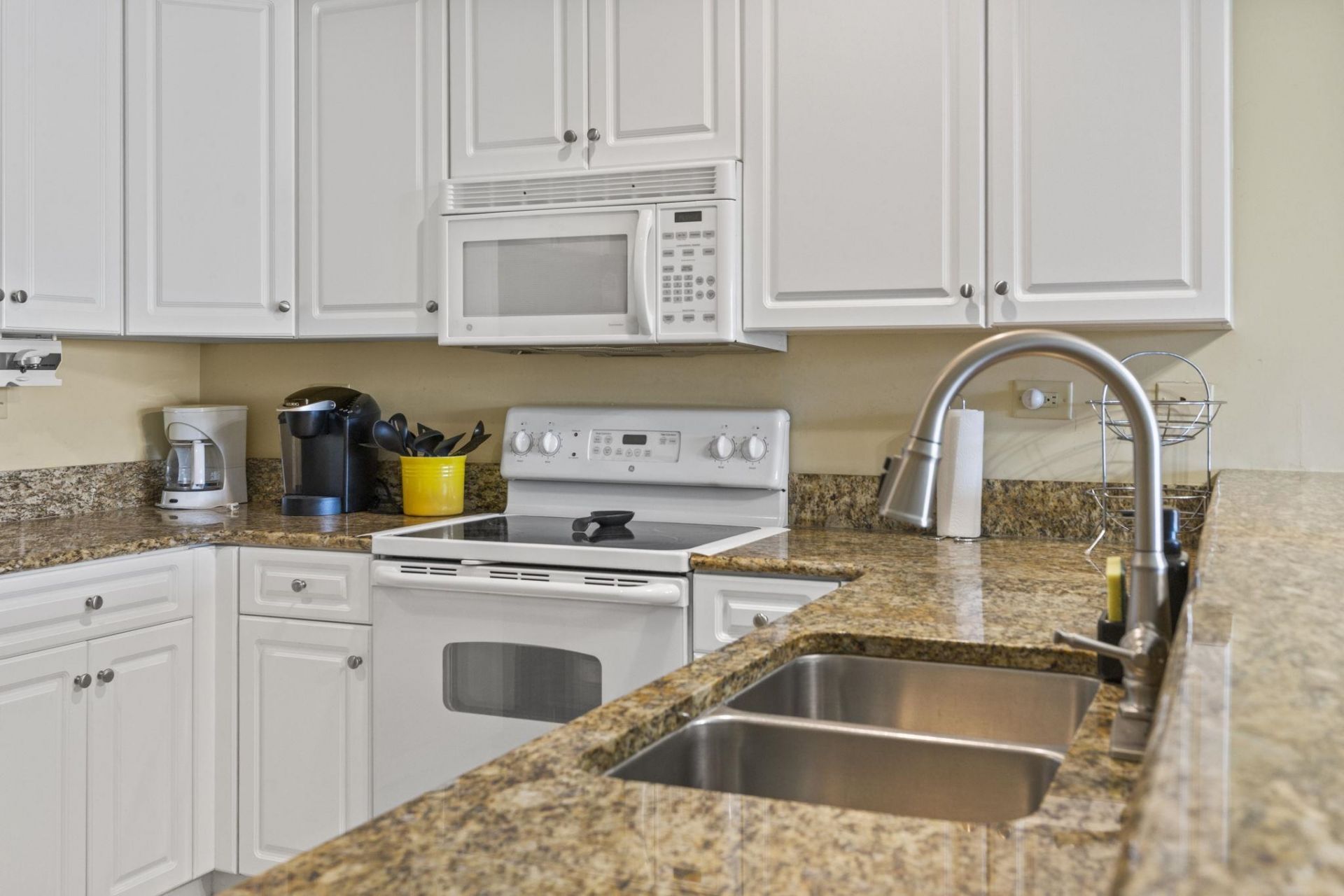 1033 World Tour Blvd.  Photo 30