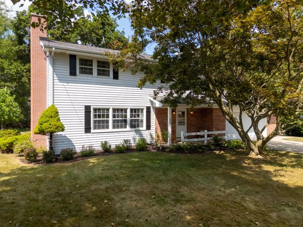 2524 Ridgefield Road, Portage, MI 49024