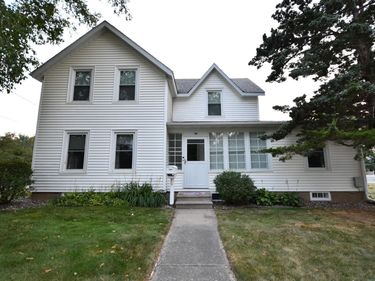 196 Mill Street , Zumbrota, MN 55992