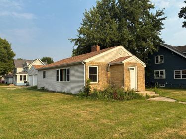 420 Stearns Avenue , Paynesville, MN 56362