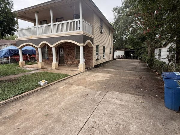 535 E EDMONDS AVE, San Antonio, TX 78214