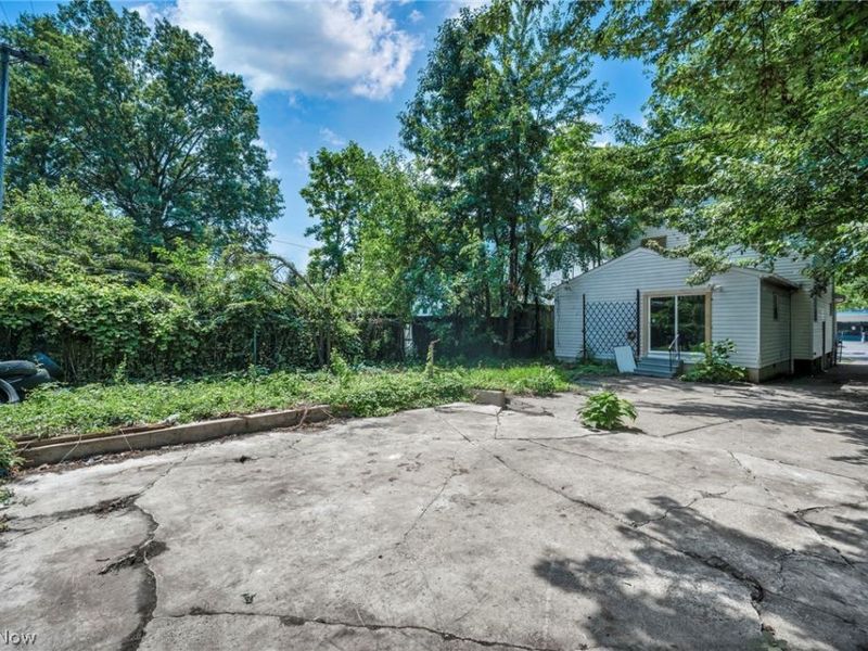 3257 E 140th Street , Cleveland, OH 44120 Photo 38