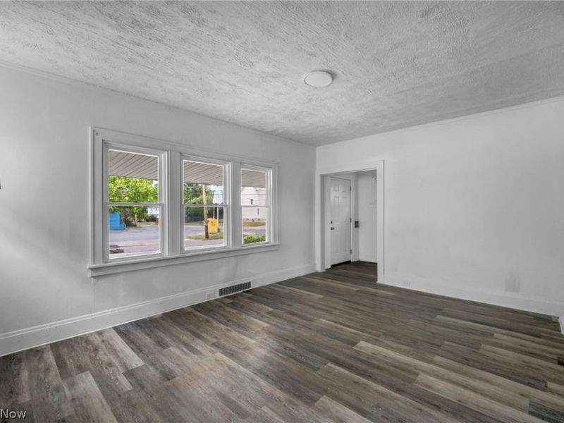 3257 E 140th Street , Cleveland, OH 44120 Photo 8