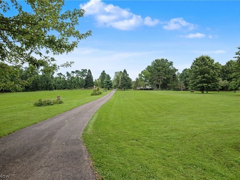 4502 Milligan Road, Lowellville, OH 44436 Photo 32
