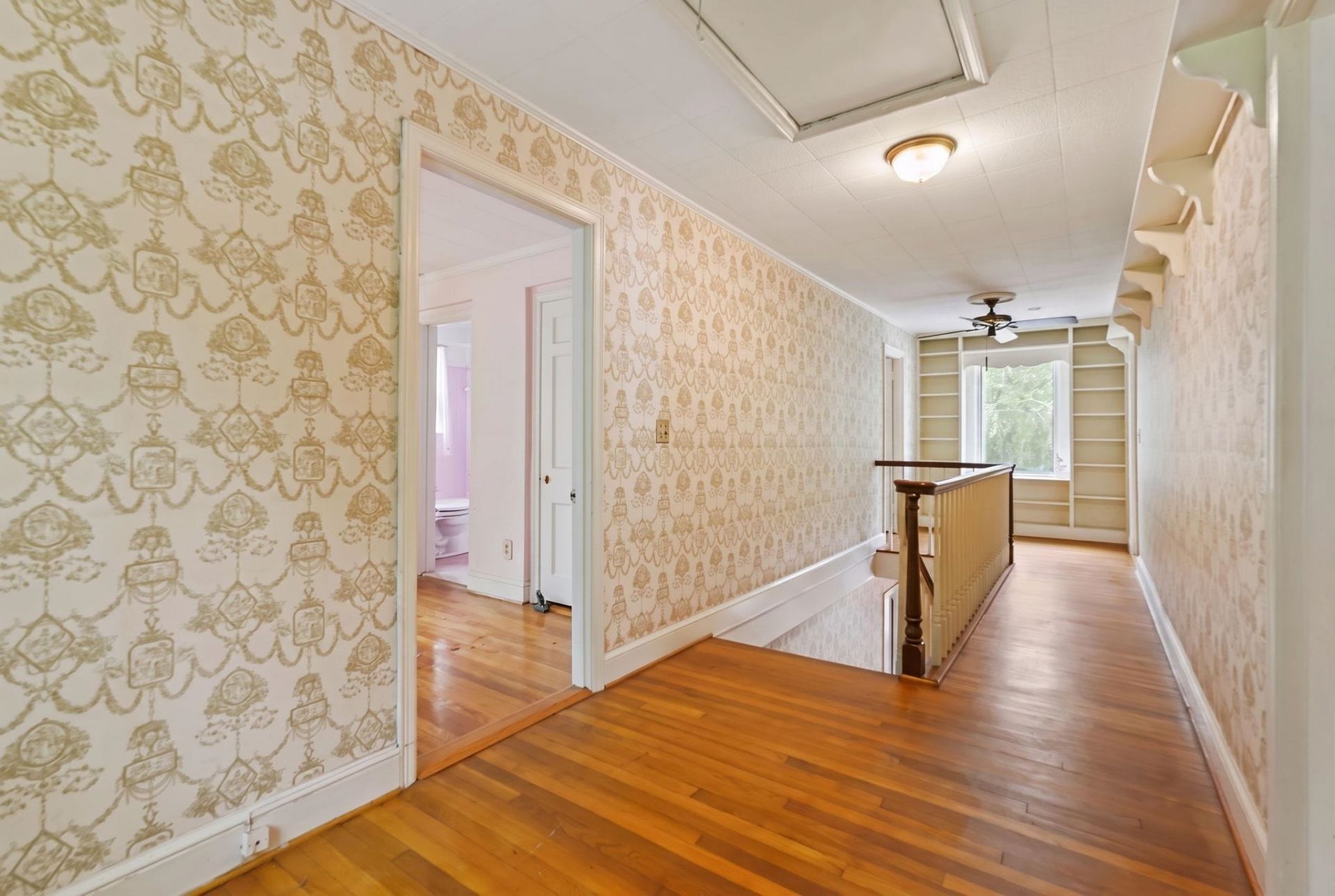 1302 9th Ave.  Photo 17
