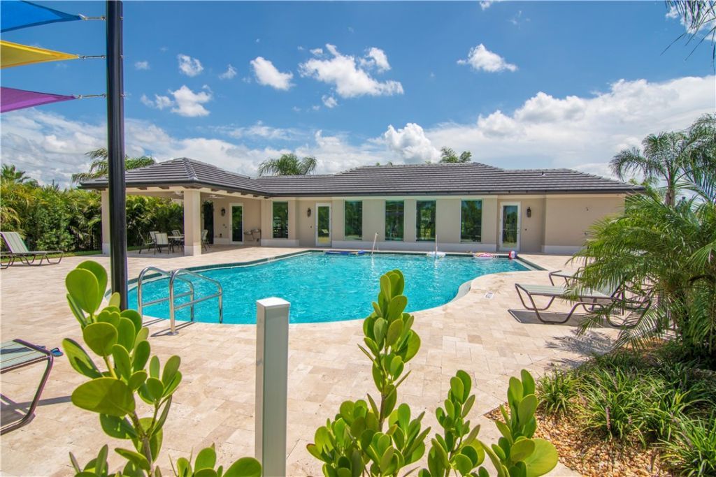 1646 Segovia Circle, Vero Beach, FL 32966 Photo