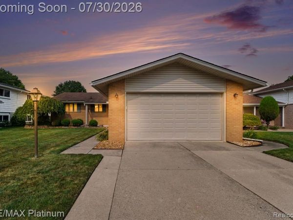 10882 Seavitt Drive, Allen Park, MI 48101