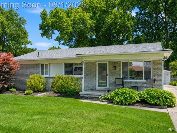 41148 Harvard Drive, Sterling Heights, Mi 48313
