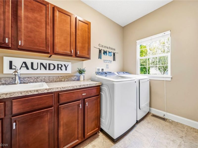 12335 Summerwood Drive , Concord Township, OH 44077 Photo 12