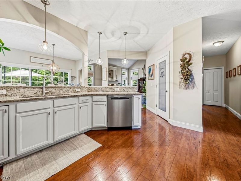 12335 Summerwood Drive , Concord Township, OH 44077 Photo 5
