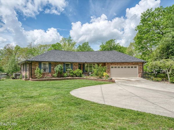 2012 Cravens Drive, Crossville, TN 38572