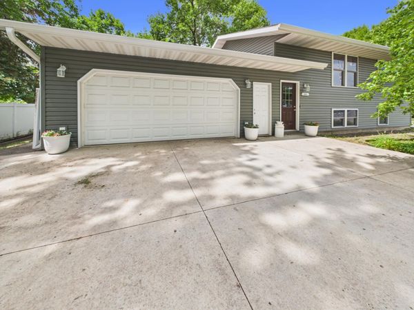 403 5th Avenue SE, Melrose, MN 56352