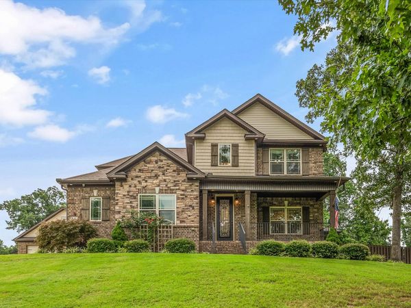 29 Knotting Hill Dr , Fayetteville, TN 37334
