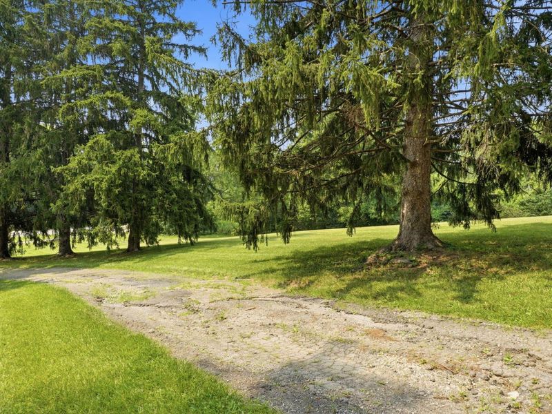 7410 Riverside Drive, Dublin, OH 43016 Photo 8