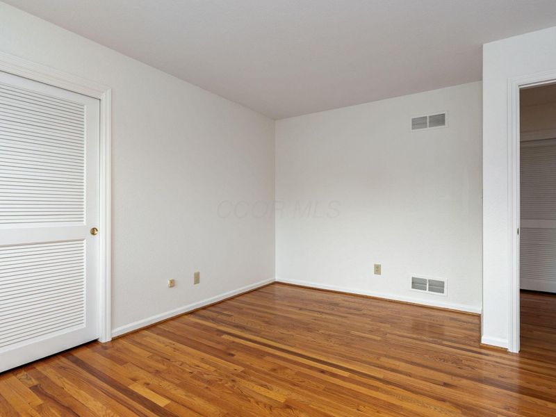 1190 Kingsdale Terrace, Columbus, OH 43220 Photo 25