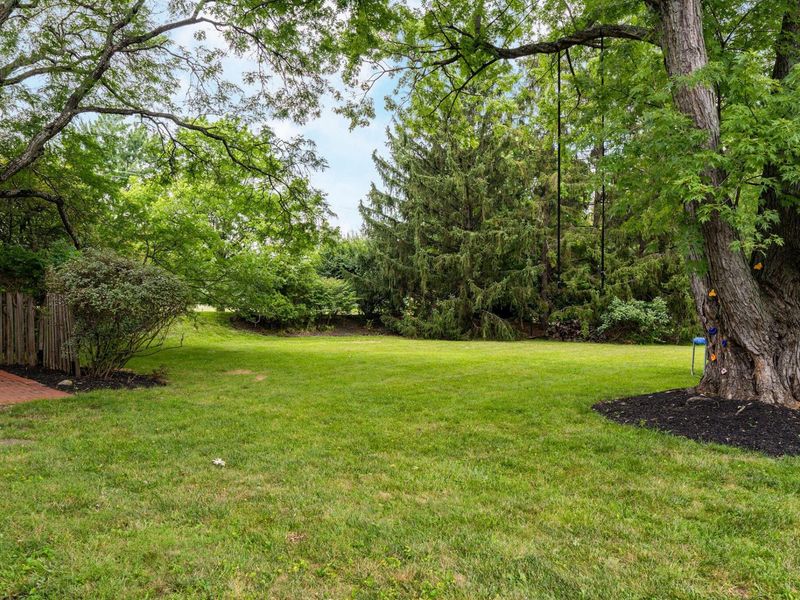 1190 Kingsdale Terrace, Columbus, OH 43220 Photo 42