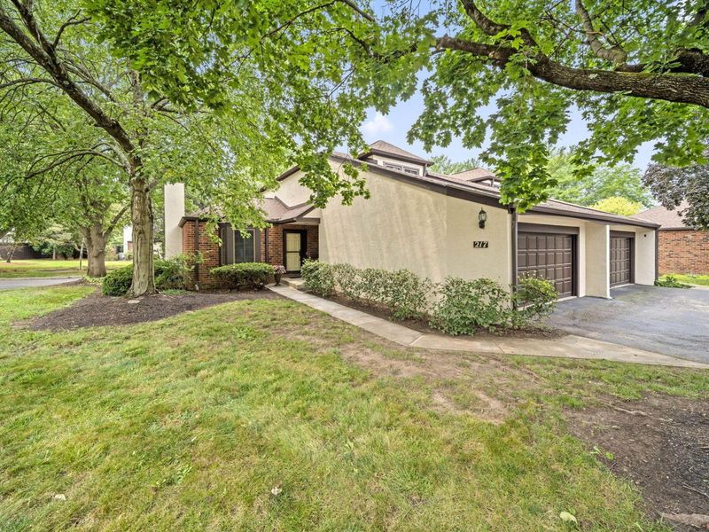217 Saint Antoine Street, Unit 20A, Worthington, OH 43085 Photo 1