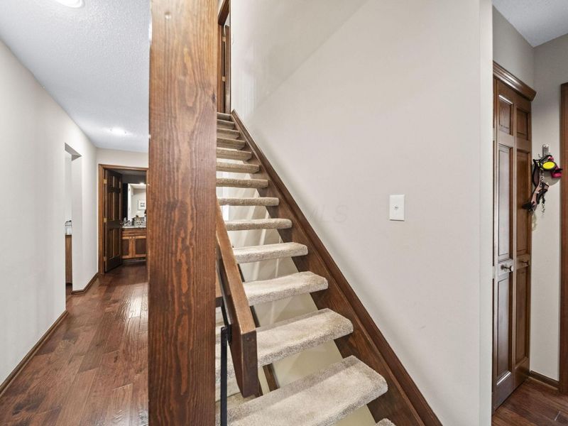 217 Saint Antoine Street, Unit 20A, Worthington, OH 43085 Photo 6