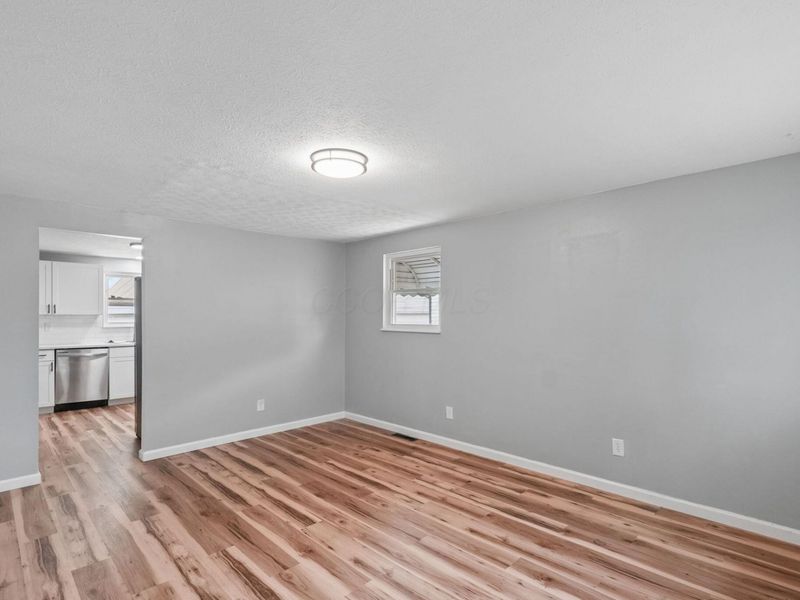 4040 Randell Road, Columbus, OH 43228 Photo 6