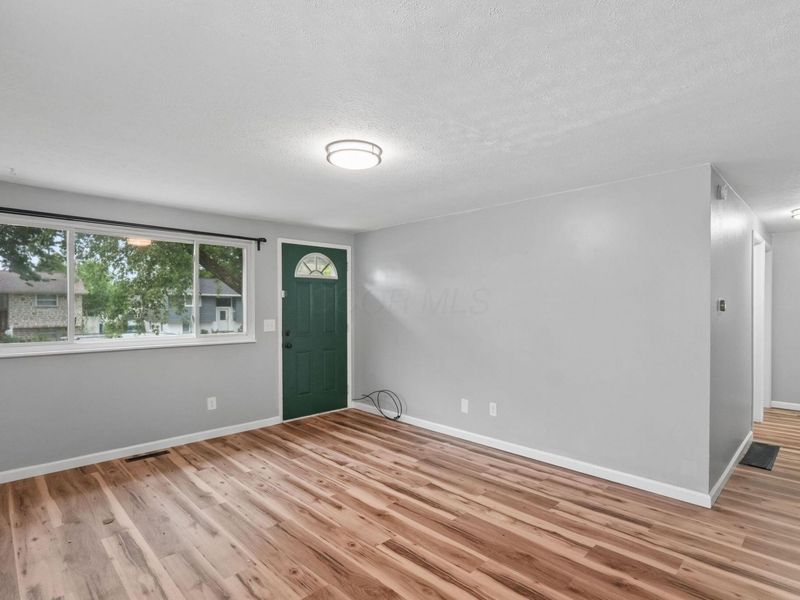 4040 Randell Road, Columbus, OH 43228 Photo 7