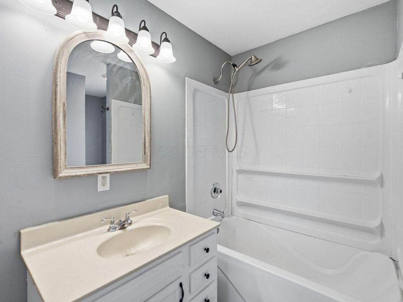 597 E George Street , Marion, OH 43302 Photo 20