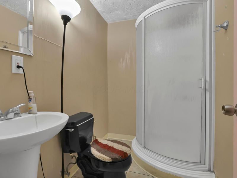 2726 Wallcrest Boulevard, Columbus, OH 43231 Photo 16