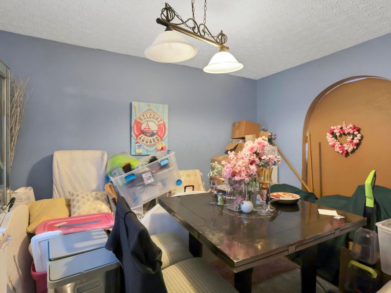 2726 Wallcrest Boulevard, Columbus, OH 43231 Photo 9