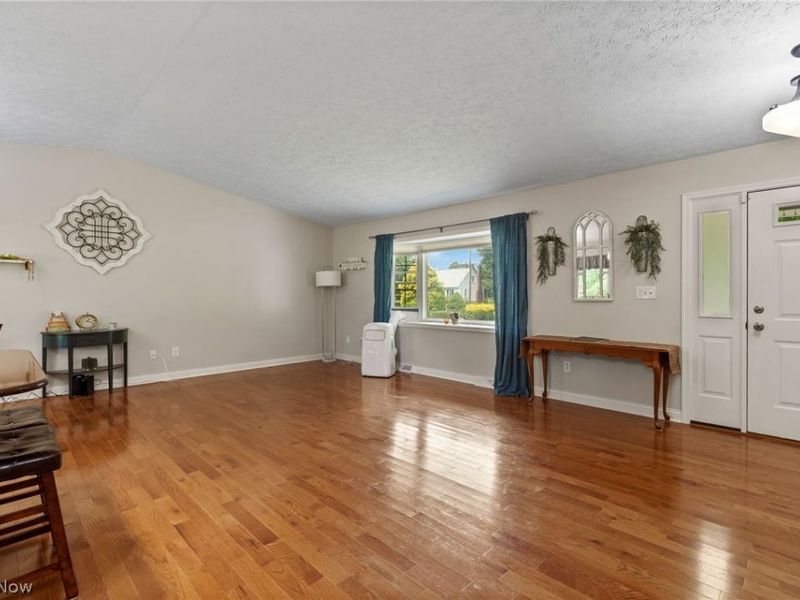 3544 Ada Vista Drive, Uniontown, OH 44685 Photo 8