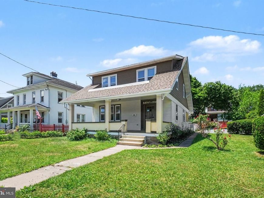 4 Myrtle Avenue, Reading, PA 19606 Main Photo