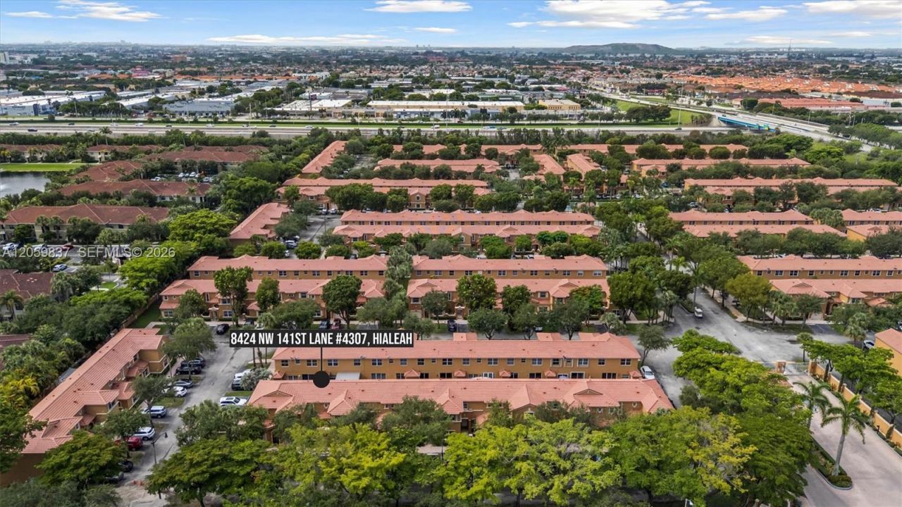 8424 NW 141st Ln , Unit 4307, Miami Lakes, FL 33016 Photo