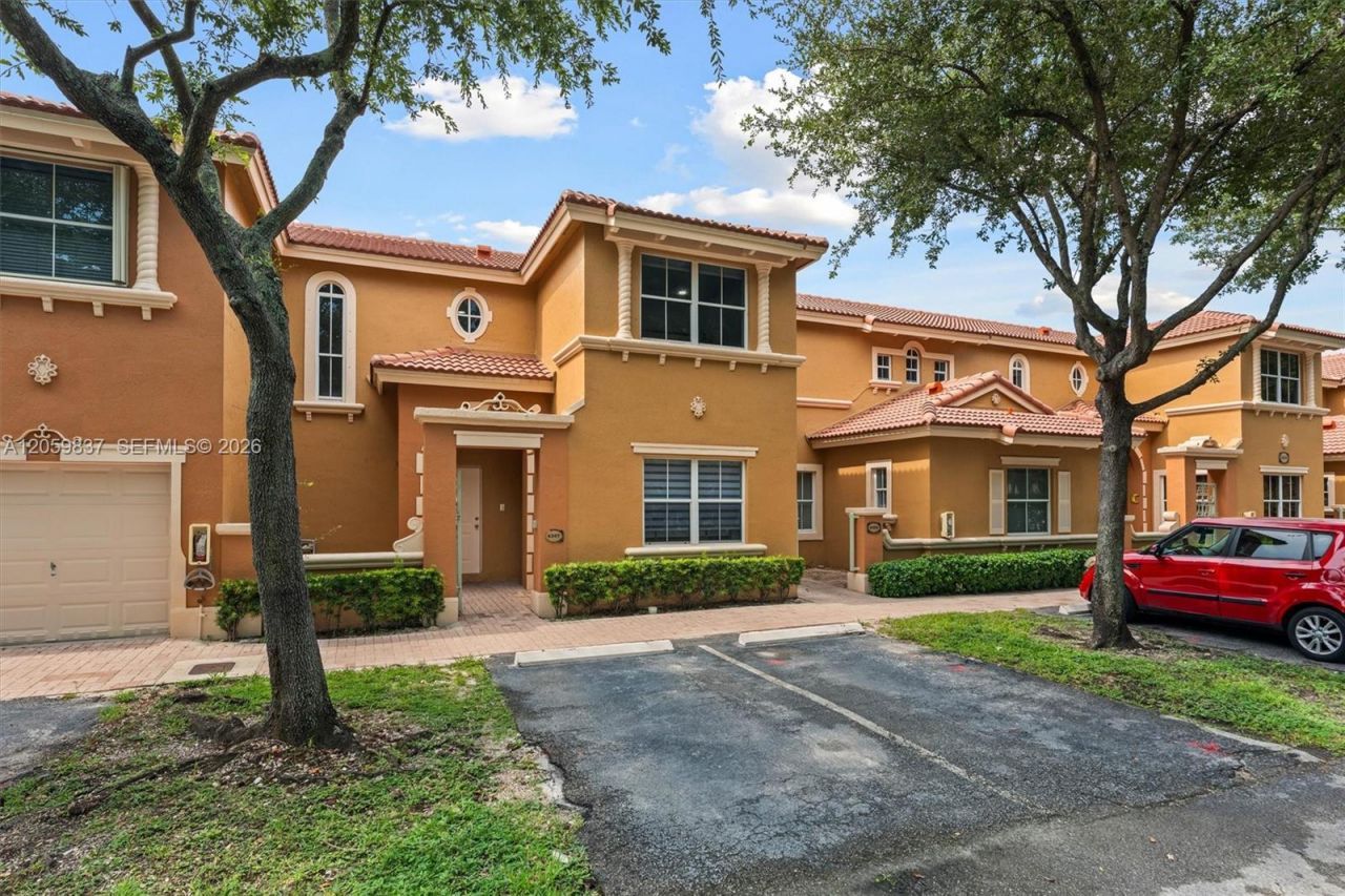 8424 NW 141st Ln , Unit 4307, Miami Lakes, FL 33016 Photo