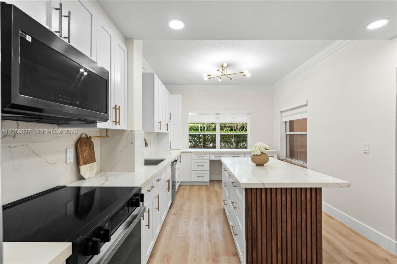 8424 NW 141st Ln , Unit 4307, Miami Lakes, FL 33016 Photo
