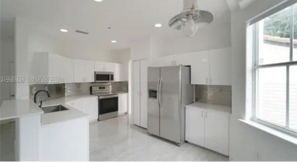 11022 NW 48th Ln , Doral, FL 33178 Photo