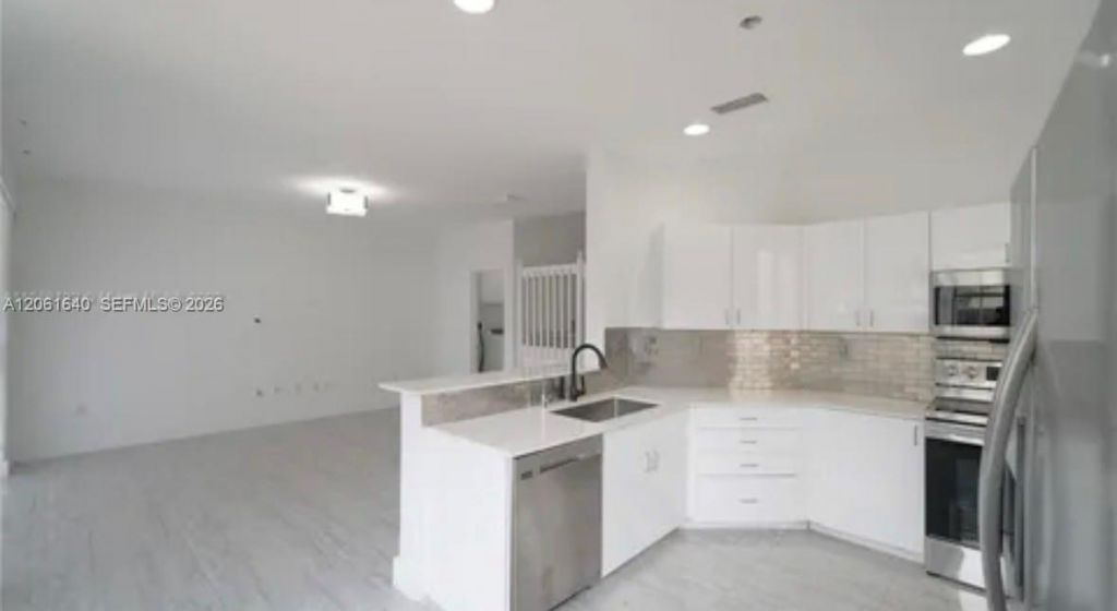 11022 NW 48th Ln , Doral, FL 33178 Photo