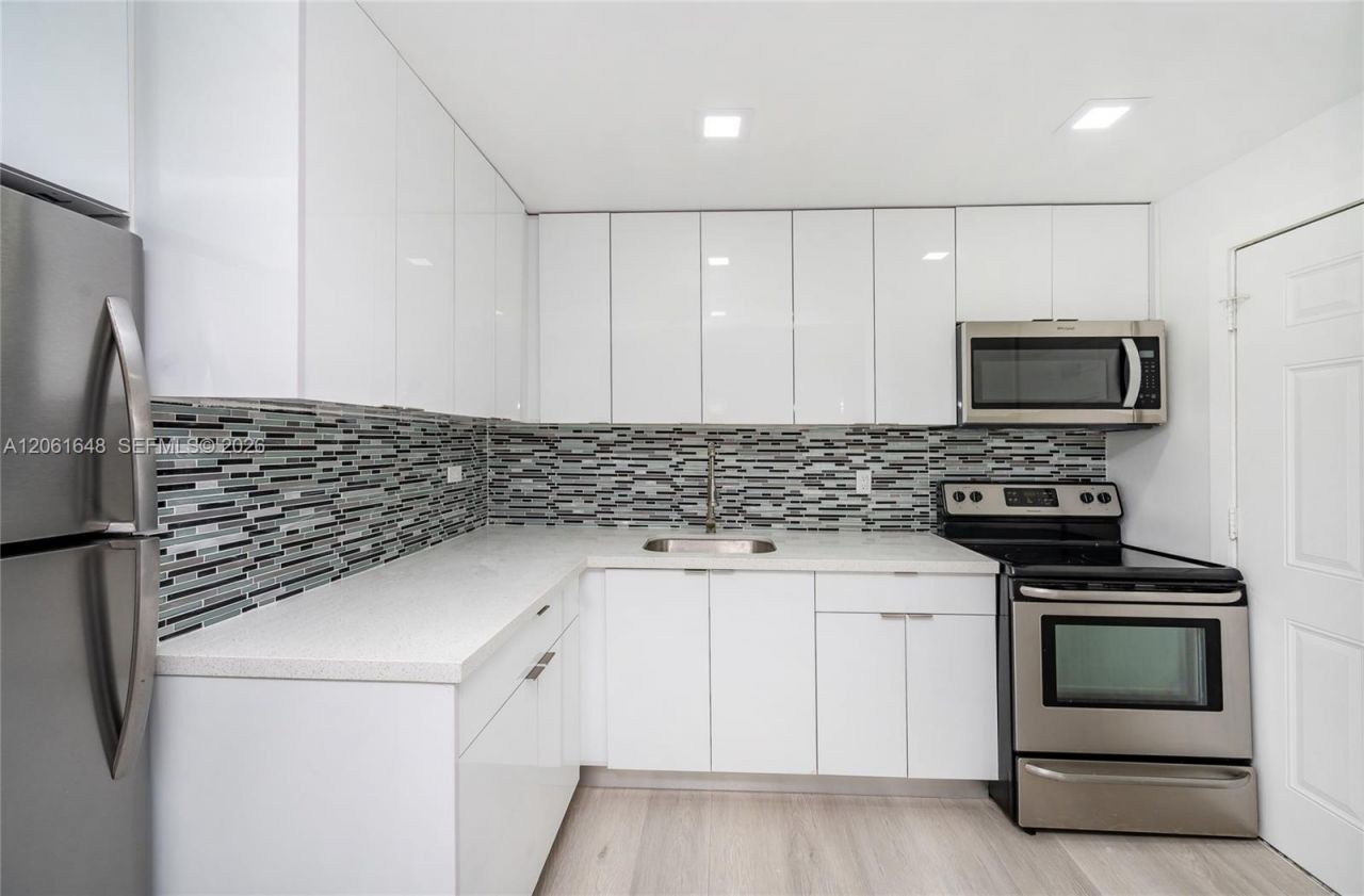 9760 SW 184th St, Unit 6D, Cutler Bay, FL 33157 Photo