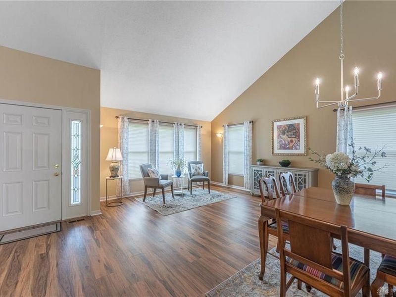 211 Nicole Court, Dayton, OH 45420 Photo 4