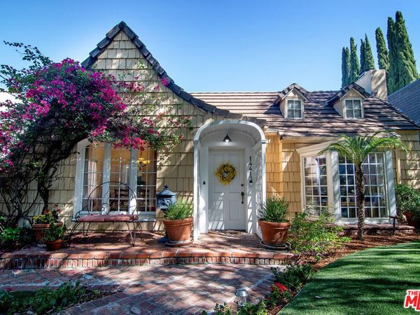 14413 Valley Vista Boulevard, Sherman Oaks, CA 91423