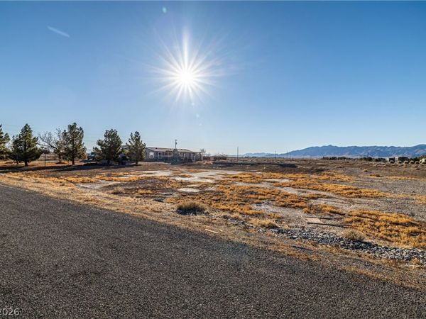4051 Forest Road , Pahrump, NV 89048